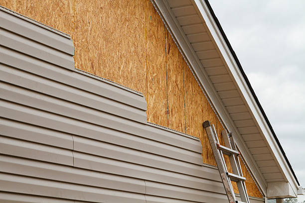 24/7 Emergency Vinyl Siding experts in Milldale, CT
